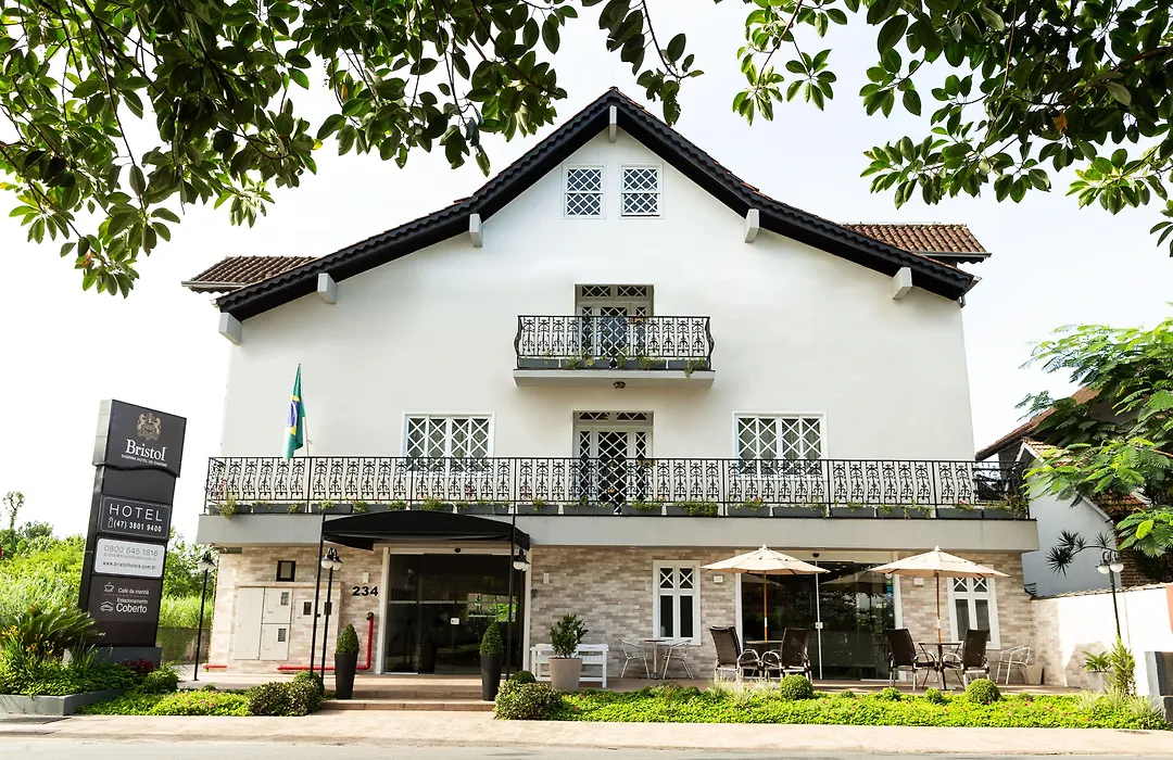 Bristol Sabrina Hotel de Charme Joinville-1